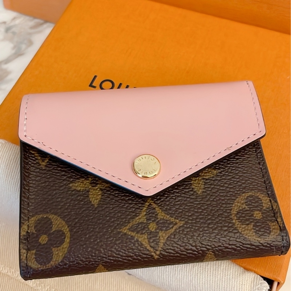 Louis Vuitton Zoé Wallet